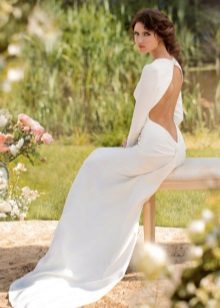 Wedding dress with open back from satin