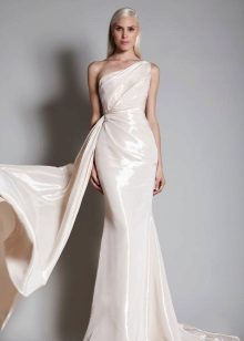 Pearly evening dress
