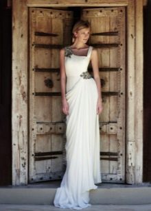 Wedding dress in the Greek style