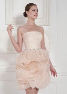 Wedding dress with a skirt in the shape of a flower