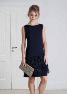 Short evening dress with closed shoulders