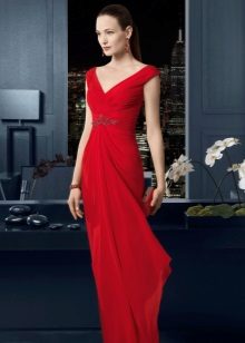 Red evening dress by Rosa Klara