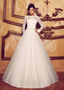 Fluffy shirt dress with lace