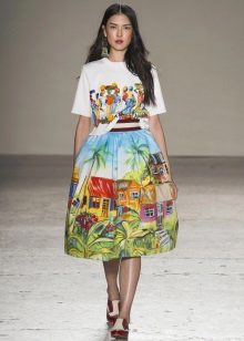 Summer evening dress with a print