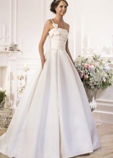 One-strap wedding dress from the Naviblue Bridal Idylly collection