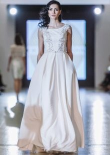 Magnificent evening dress from the Privee 2016 collection