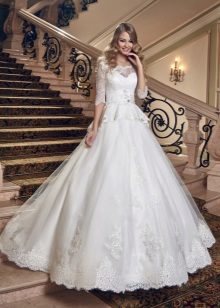 Wedding dress from the collection Shining tenderness from Eva Utkina