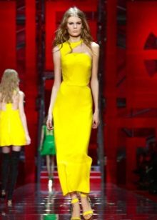 Yellow evening dress