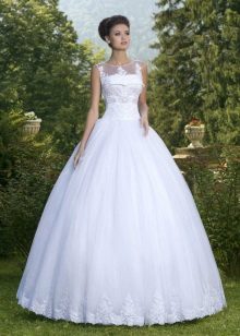 Wedding dress from the collection Brilliant from Hadassa magnificent