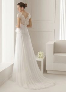 Classic wedding dress with closed back
