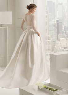 Wedding dress with closed back classic