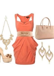 Dress coral color in combination with beige