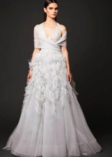 An example of using a chiffon scarf