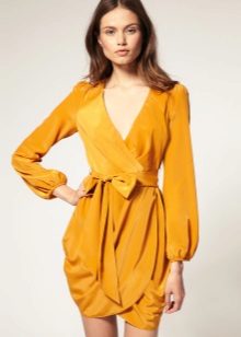 Mustard dress for brunettes