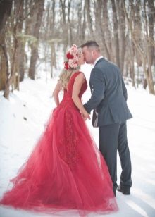 Magnificent dress of crimson color