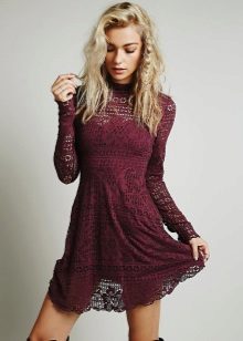 Short lace dress wine color