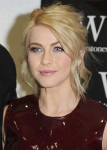 Natural makeup under the burgundy dress