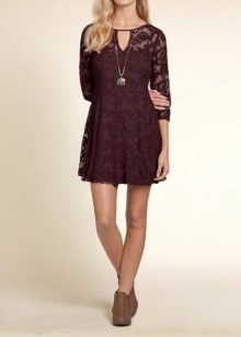 Brown shoes to burgundy dress