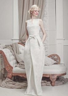 Wedding dress from Tulipia with a tulip skirt
