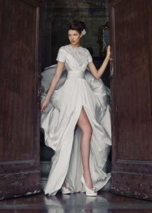 Tulipia wedding dress with a slit