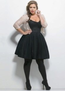 Black dress for full with black shoes