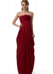 Long dress with draping on the belly