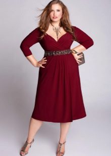 Dress for a full girl hiding belly