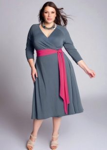 Dress styles concealing wide hips