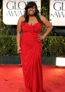 Red dress for obese women with dark skin