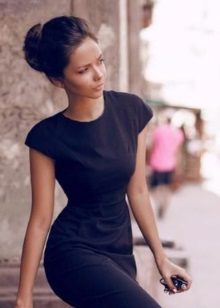 Office dress hairstyle - bun