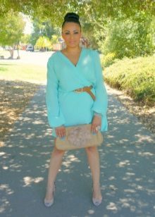 Bright blue manicure - pedicure for navy blue dress