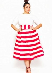 Dress for full with a high waist