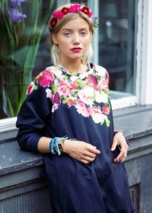 Jewelery for the national Russian dress