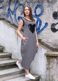 Sports dress to the floor