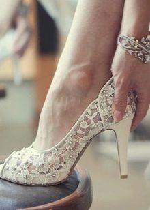 Shoes with flowers