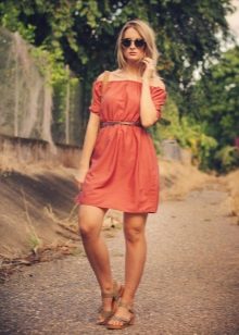 Terracotta dress for blonde