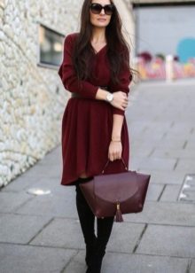 Dress short color marsala
