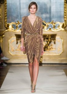 Dress with the smell of gold