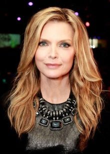 Hair insemination in women with color type Summer