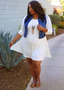 White knitted trapeze dress for obese women