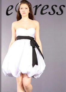 Short wedding dress balloon