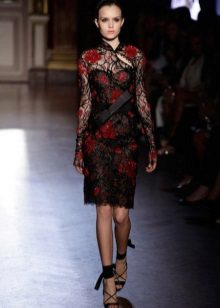 Mid-length qipao dress (cheongsam dress) with low stand-up collar