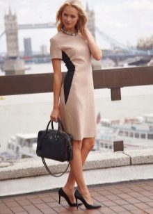 Sheath dress with short sleeves