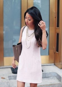 Accessories and decorations for sheath dress