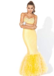 Long yellow dress with a corset