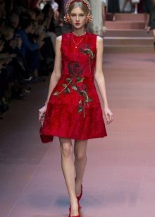 Red dress with roses at the fashion show Dolce & Gabbana