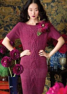 Knitted burgundy dress with raglan sleeves