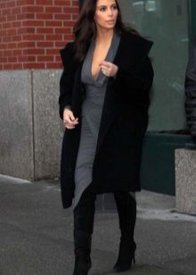 Outerwear for a dress with a smell