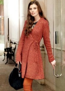 Short knit dress with a smell