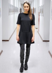  Shift dress with boots